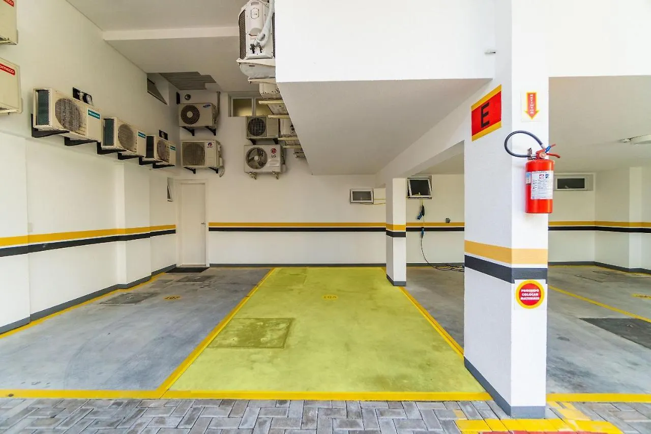 Boulevard Bombinhas - Apartamento Em Condo Com Piscina